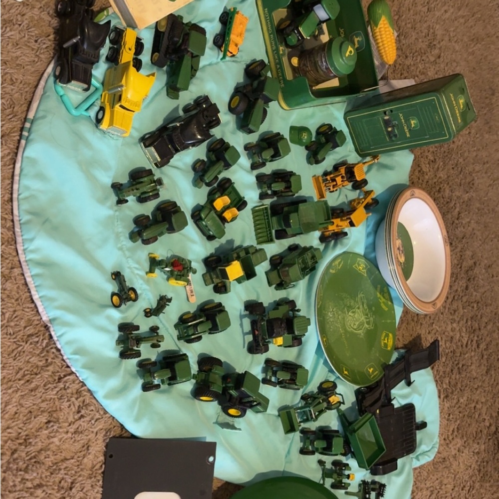 John Deere Farm Vehicle Collection - Green Yellow Black Tractor Set
